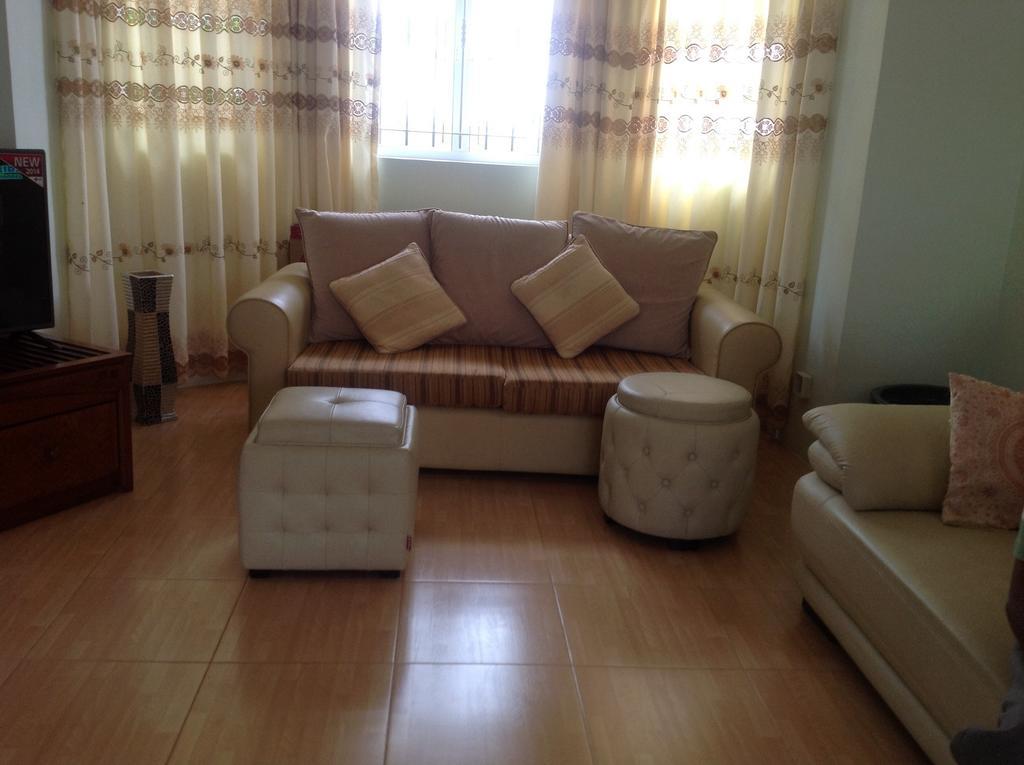 Fayruz Villa Is A 3 Bedroom, 3 Bathroom Detached House With Ac And Swimming Pool 5 Minutes Walk From Flic En Flac Public Beach Kamer foto
